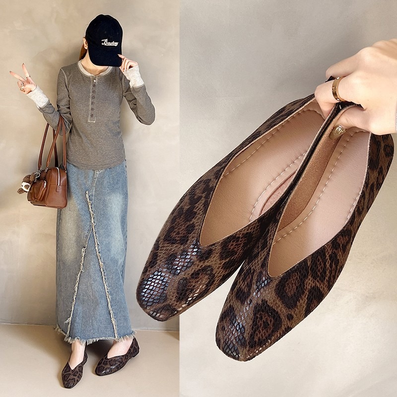 รองเท้าผู้หญิงแบบสวม หนังลายงู - Leatherwork Free Patterns บทวิจารณ์และราคา